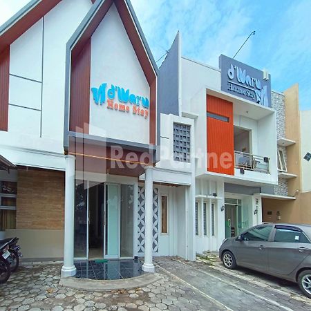 D'Waru Homestay Syariah Near Jl Slamet Riyadi Mitra Reddoorz Solo Eksteriør billede
