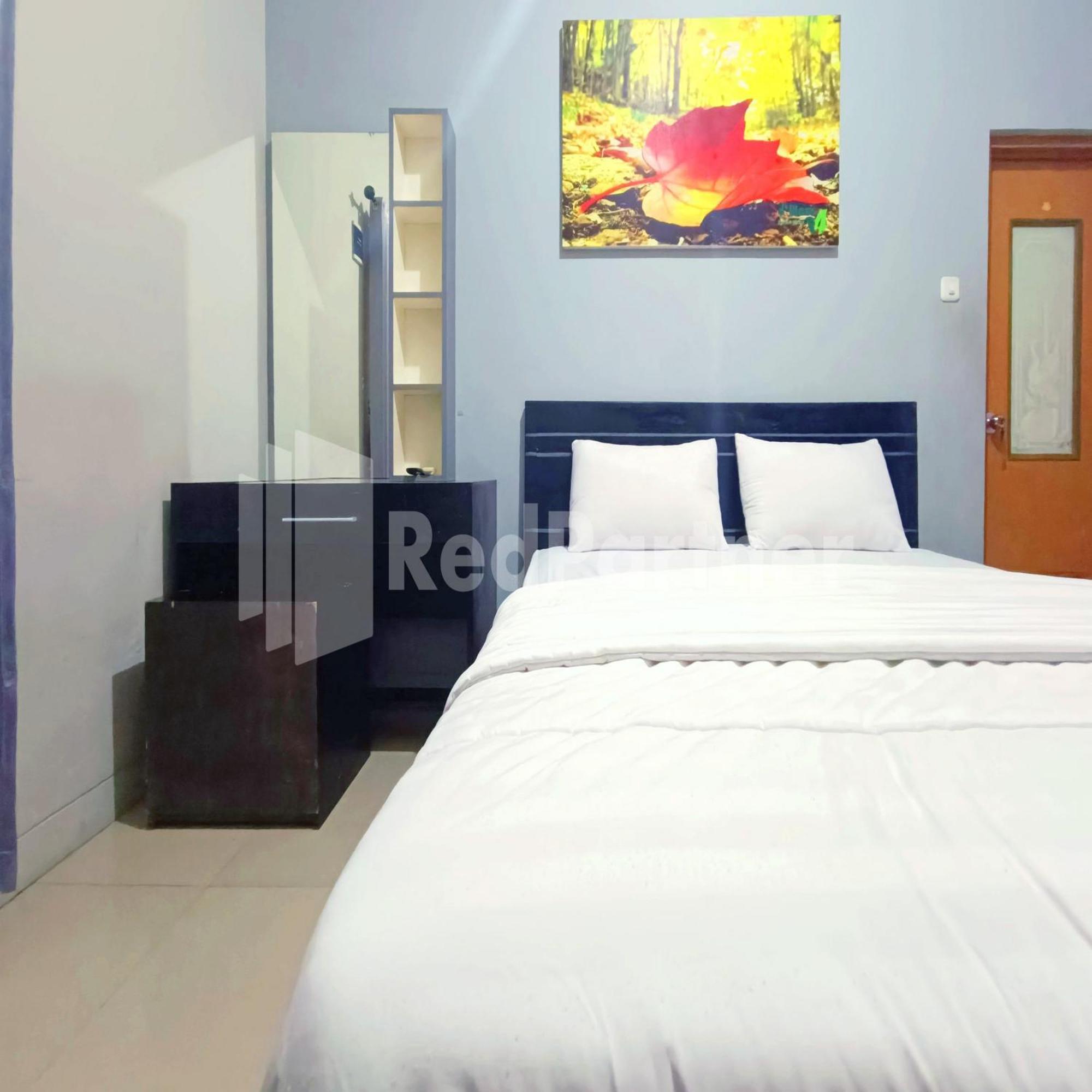 D'Waru Homestay Syariah Near Jl Slamet Riyadi Mitra Reddoorz Solo Eksteriør billede