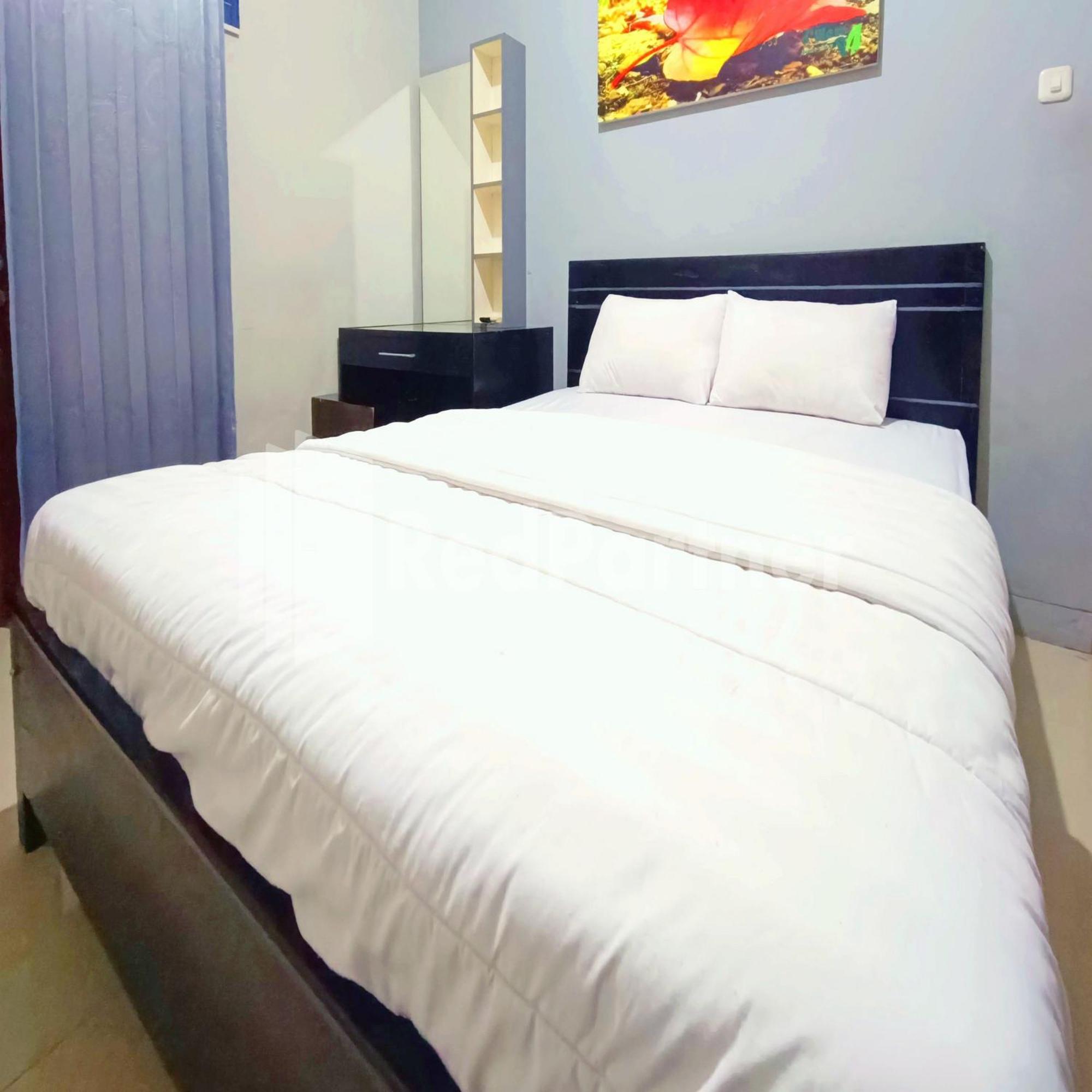 D'Waru Homestay Syariah Near Jl Slamet Riyadi Mitra Reddoorz Solo Eksteriør billede